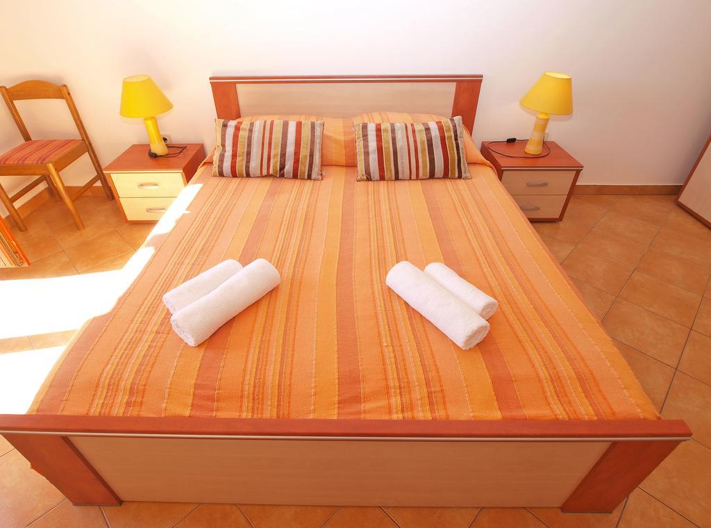 Apartments Lidija 1305 Пула Екстериор снимка